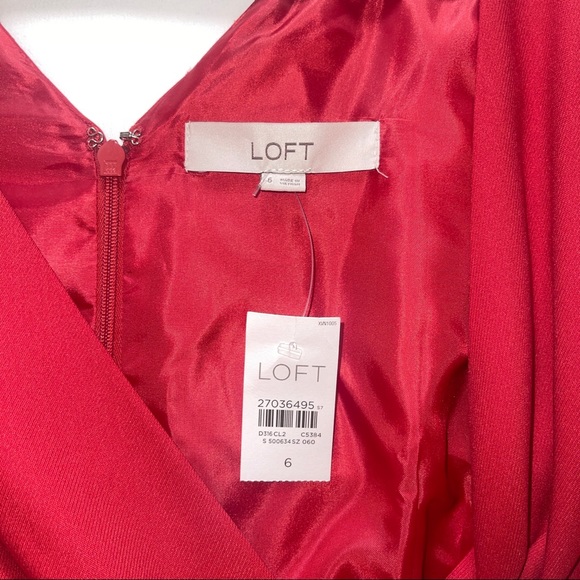 Red dress - Picture 3 of 3